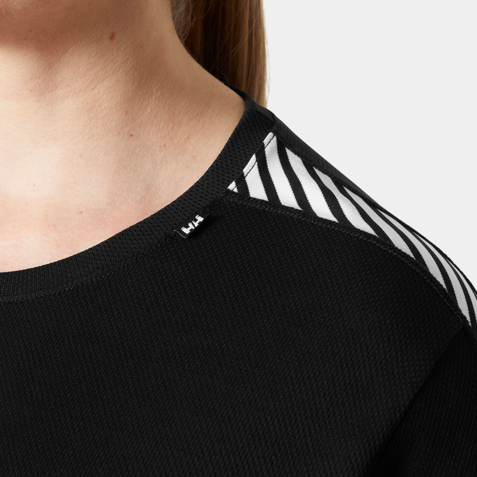 Women's HH LIFA® Long Sleeve Crew Base Layer Secondary image