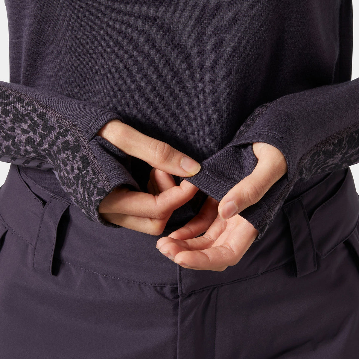 W LIFA MERINO MIDW BLC HOODIE, BLACK GRAPE, M