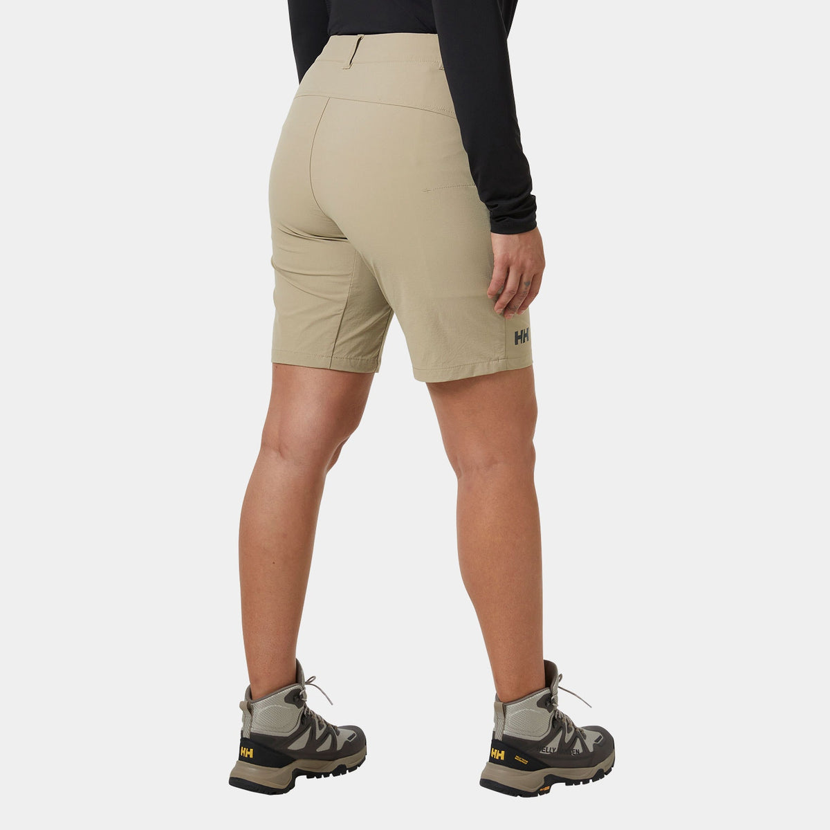 W BRONA SOFTSHELL SHORTS, PEBBLE, M