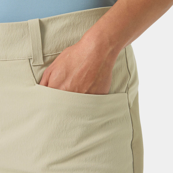 W VIKA TUR SHORTS, PEBBLE, M