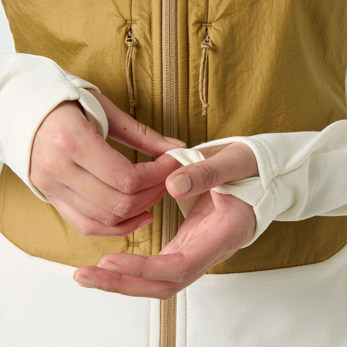 W VERSALITE HYBRID FLEECE JKT, SNOW, M