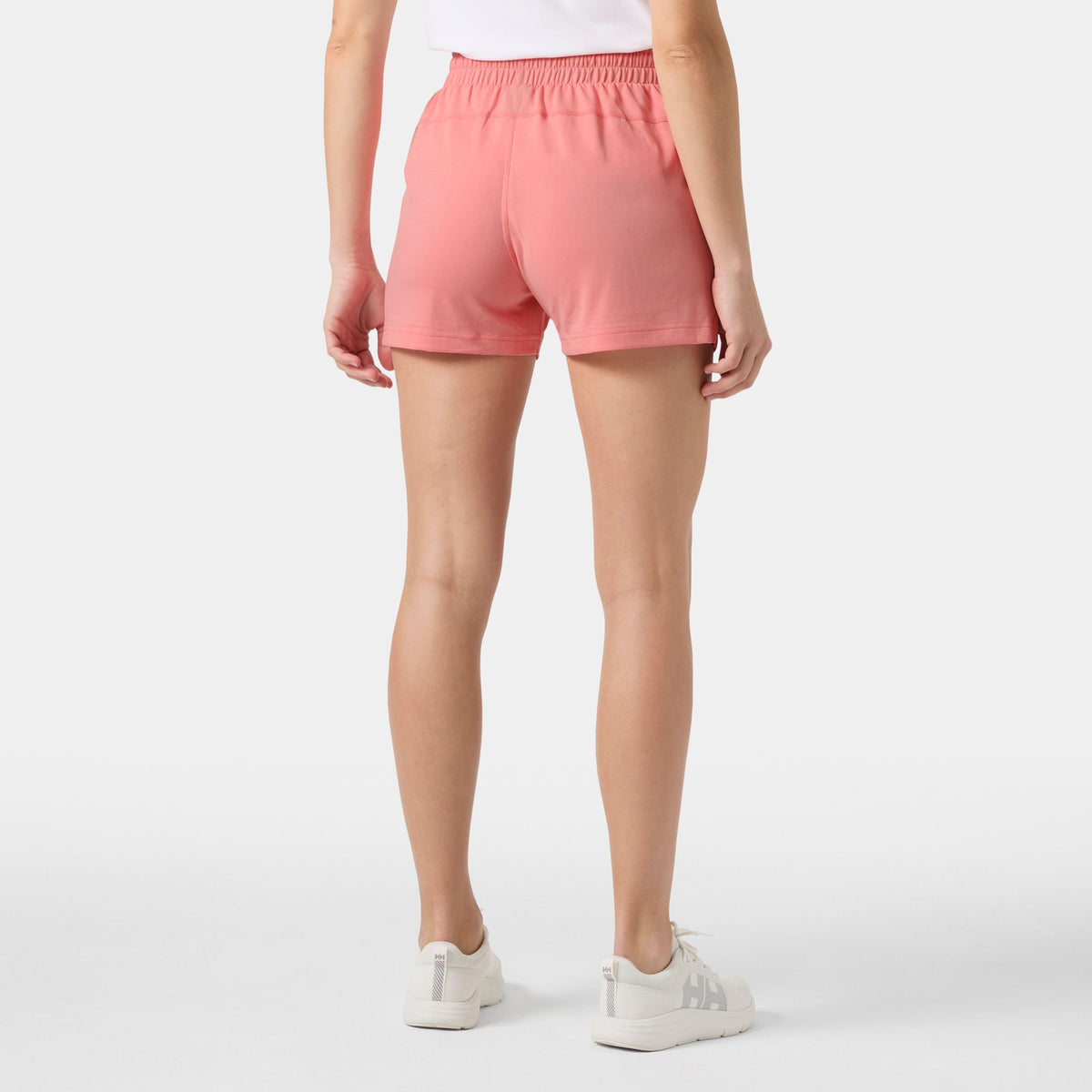 W LIFA TECH LITE SHORTS, CORAL ALMON, L