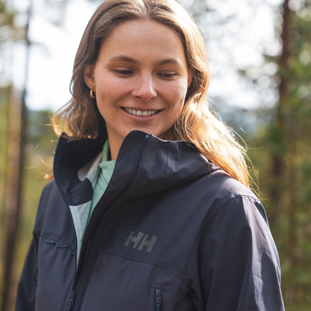 W AWE 25L SHELL ANORAK, BLACK GRAPE, XS