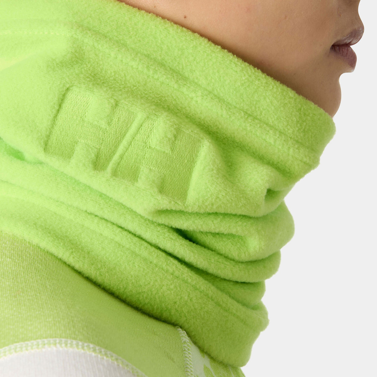 DAYBREAKER FLEECE NECK, LUMINOUS GR, STD